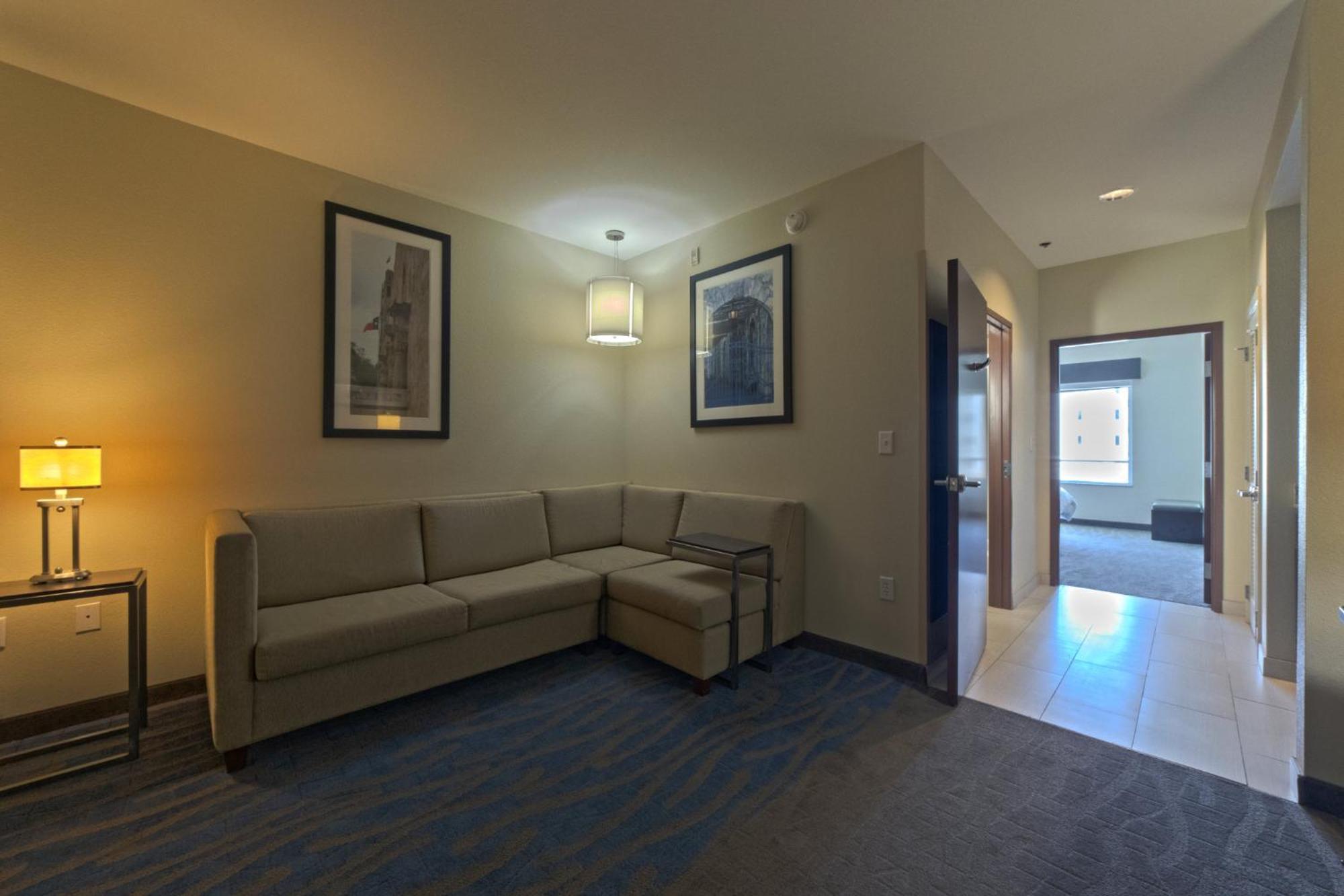 Holiday Inn Hotel & Suites Northwest San Antonio By Ihg Dış mekan fotoğraf