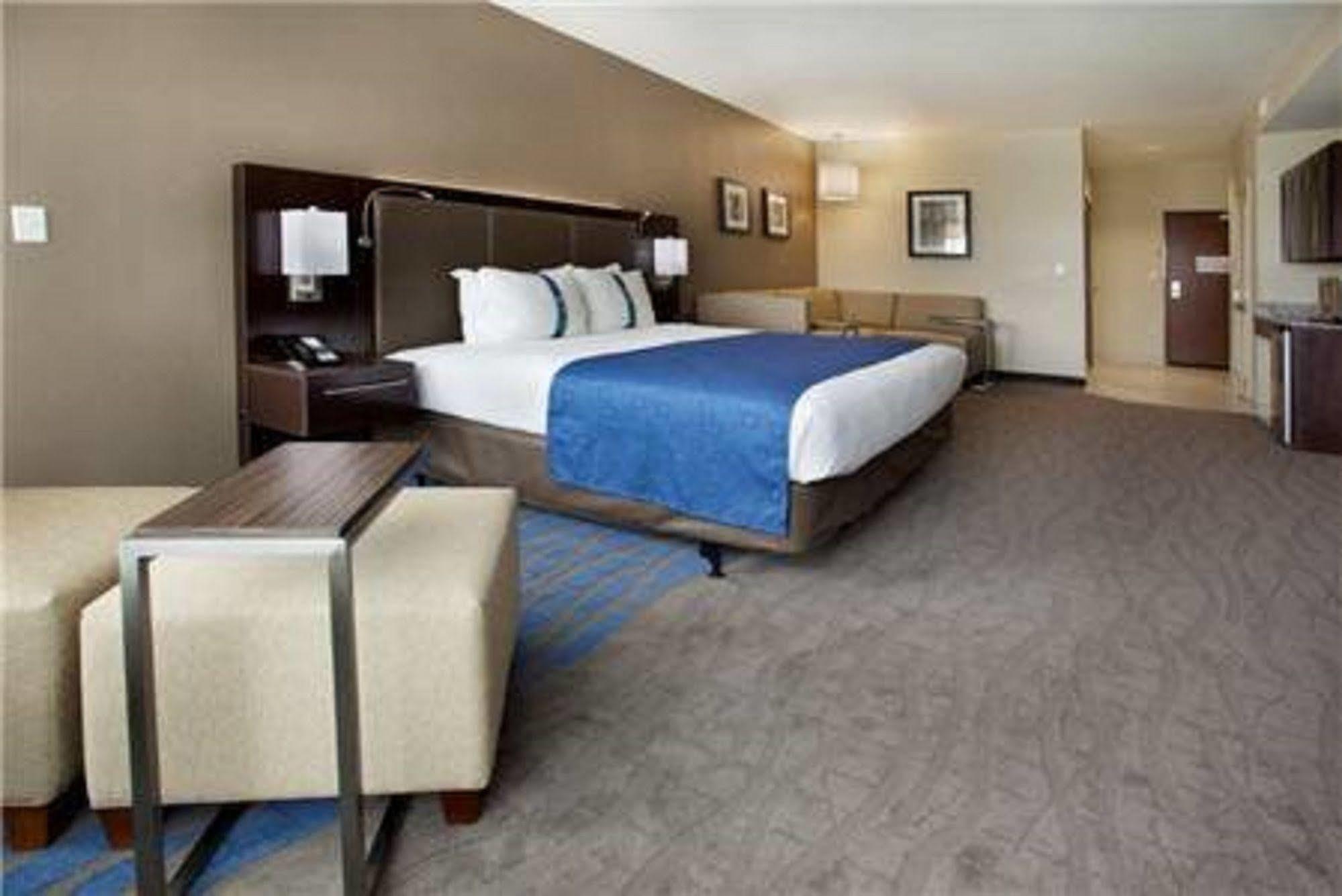 Holiday Inn Hotel & Suites Northwest San Antonio By Ihg Oda fotoğraf